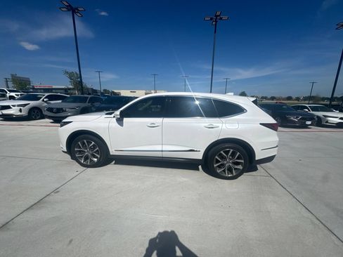 Used 2024 Acura MDX SH-AWD w/ Technology Package image 5