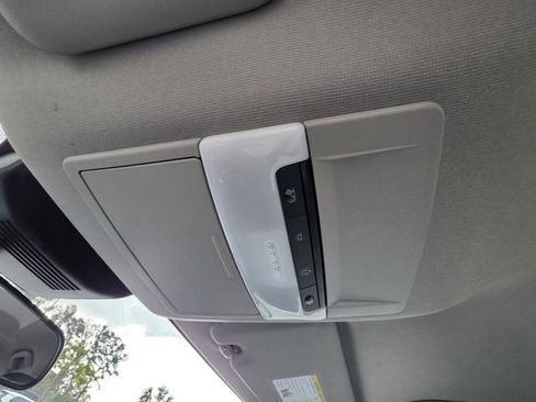 Used 2025 Nissan Sentra SV FWD image 22