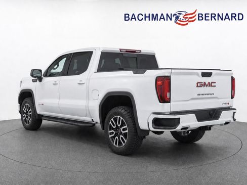 Used 2024 GMC Sierra 1500 AT4 w/ AT4 Premium Package AWD/4WD image 5
