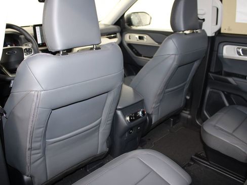 New 2026 Ford Explorer Active w/ Active Comfort Package image 26