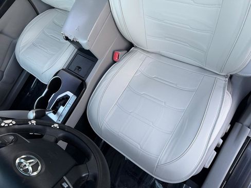 Used 2012 Toyota Camry LE image 30