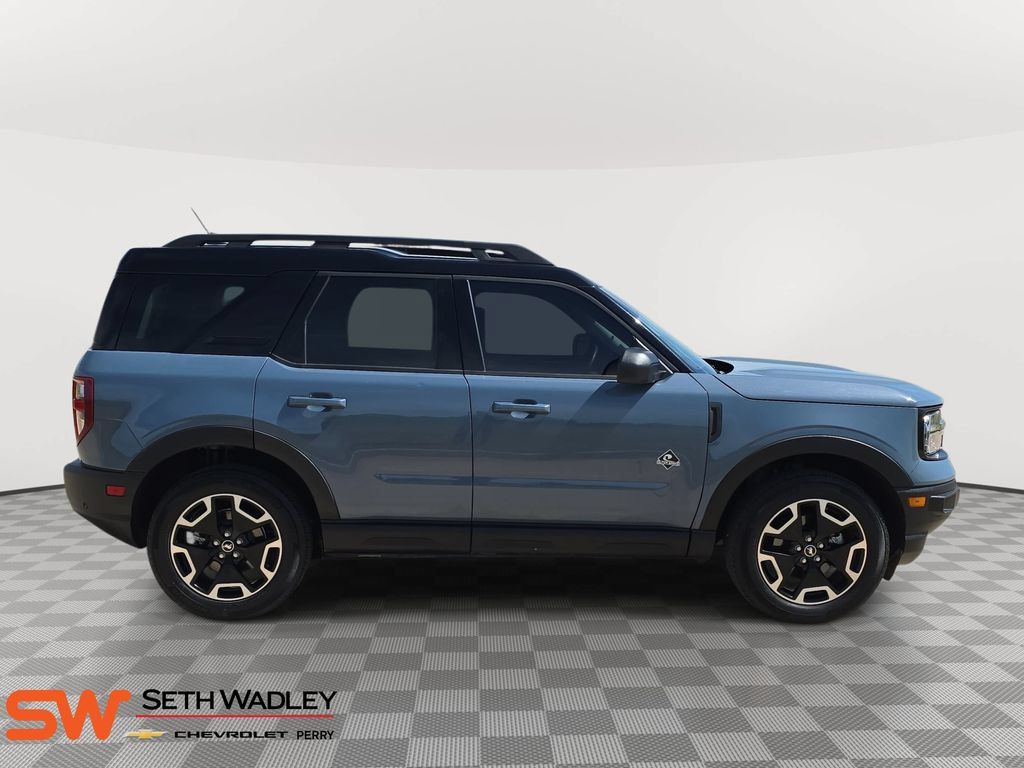 Used 2024 Ford Bronco Sport Outer Banks w/ Tech Package AWD/4WD image 8