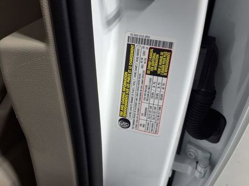 Used 2024 Volkswagen Atlas SEL Premium R-Line image 35