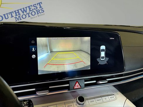 Used 2023 Hyundai Elantra Limited FWD image 15