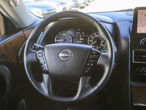 Used 2022 Nissan Armada SL image 17