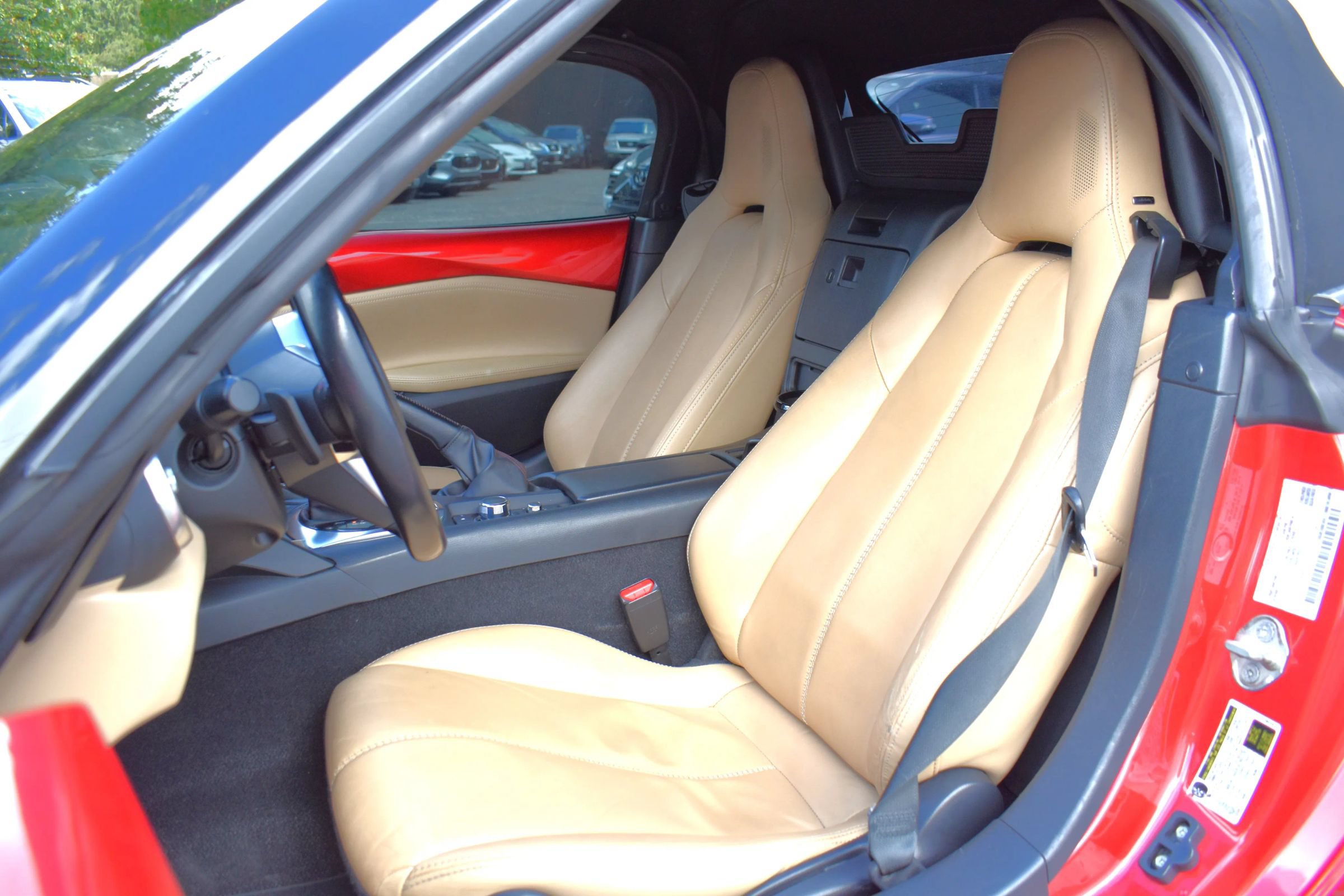 Used 2016 MAZDA MX-5 Miata Grand Touring RWD image 19