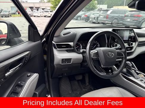 Used 2020 Toyota Highlander Limited AWD/4WD image 9