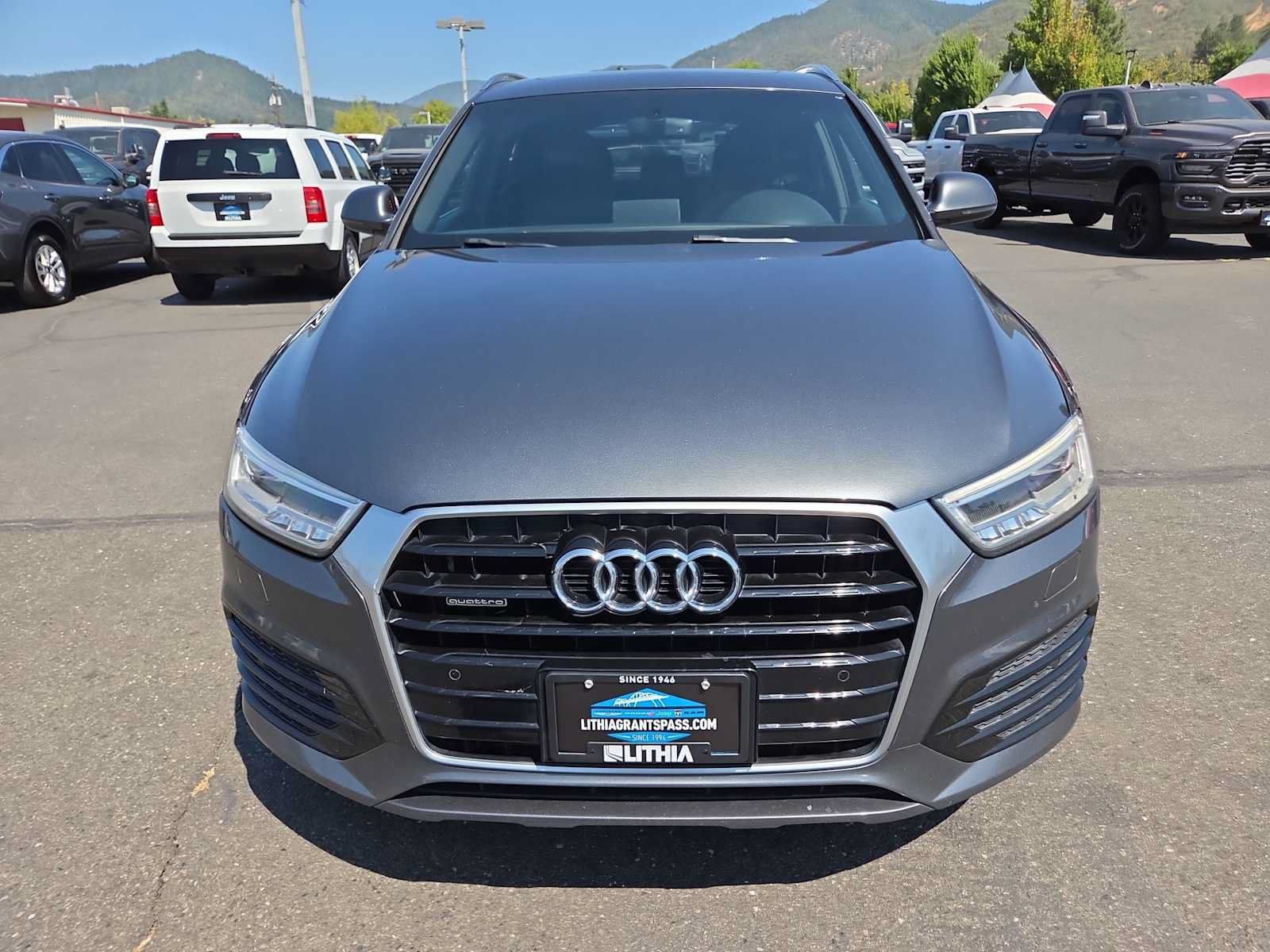 Used 2018 Audi Q3 2.0T Premium Plus w/ Premium Plus Package AWD/4WD image 14