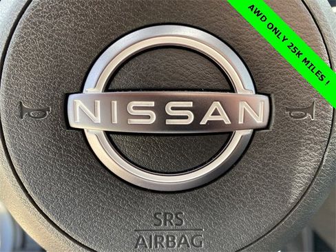 Used 2023 Nissan Rogue SV image 17