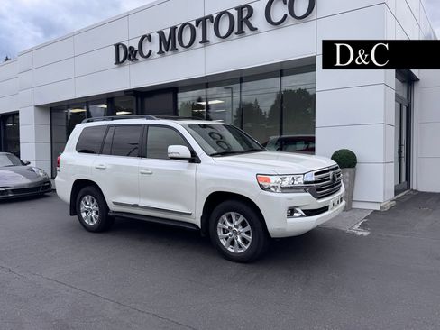 Used 2021 Toyota Land Cruiser AWD/4WD image 1
