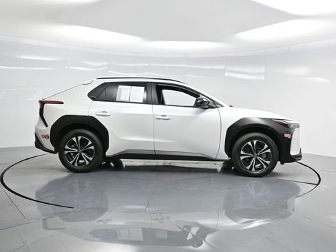 Used 2024 Toyota bZ4X XLE image 30