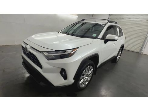 Used 2024 Toyota RAV4 XLE Premium FWD image 4