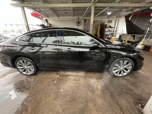 Used 2016 Chevrolet Malibu Premier w/ Driver Confidence Package II FWD image 13