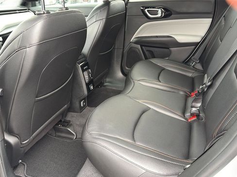 Used 2024 Jeep Compass Limited image 24