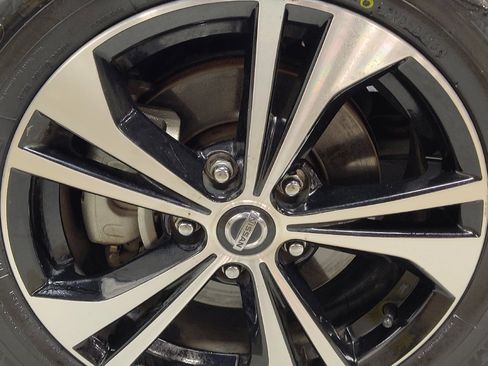 Used 2022 Nissan Sentra SV FWD image 31