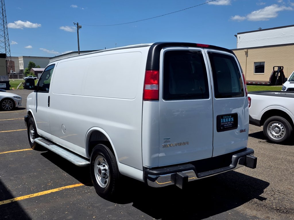 Used 2025 GMC Savana 2500 w/ Driver Convenience Package RWD image 7
