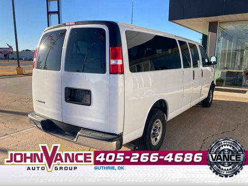 Used 2024 Chevrolet Express 3500 LT w/ LT Preferred Equipment Group image 7