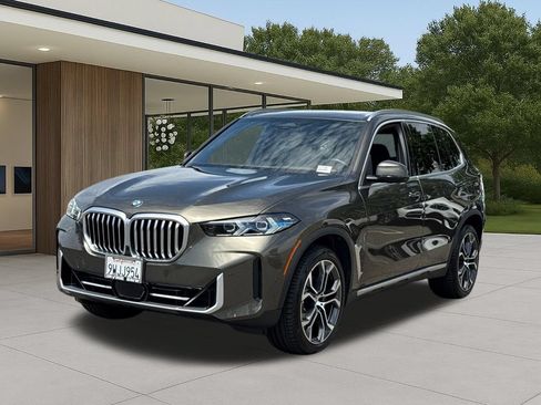 Used 2026 BMW X5 sDrive40i w/ Premium Package RWD image 2