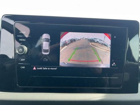 Used 2025 Volkswagen Jetta Sport image 18