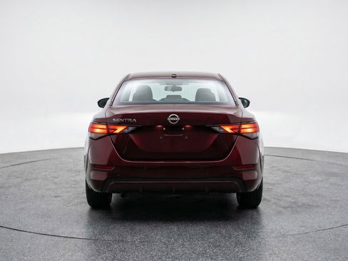 Used 2025 Nissan Sentra SV FWD image 7