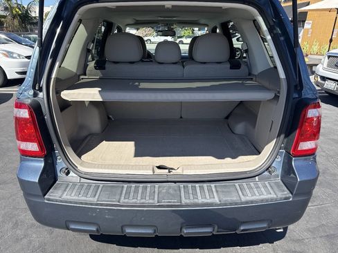 Used 2011 Ford Escape XLT w/ 203A Rapid Spec Order Code image 28