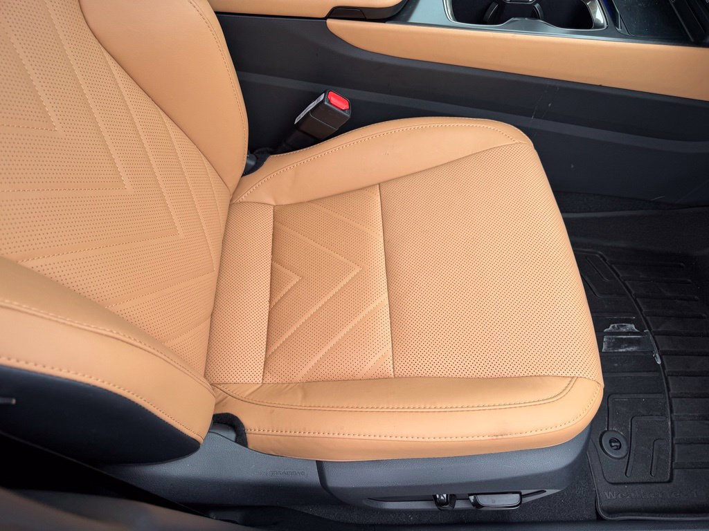 Used 2026 Lexus NX 350 AWD w/ Accessory Package (Z1) image 16