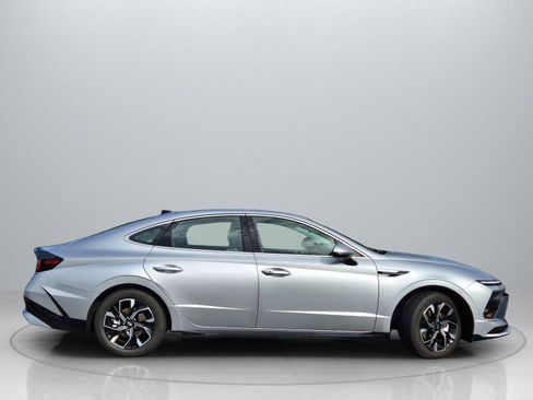 Used 2024 Hyundai Sonata SEL image 9