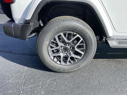 New 2026 Jeep Wrangler Unlimited Sahara image 36