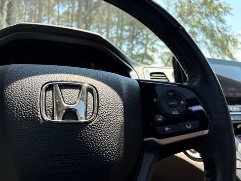 Used 2022 Honda Odyssey Elite image 31