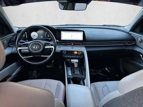 Used 2021 Hyundai Elantra Limited image 20