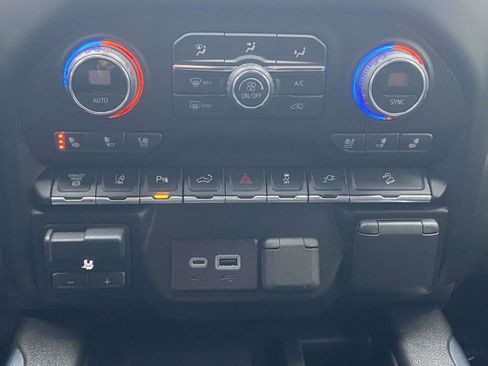 Used 2023 Chevrolet Silverado 2500 High Country w/ Z71 Off-Road Package image 31