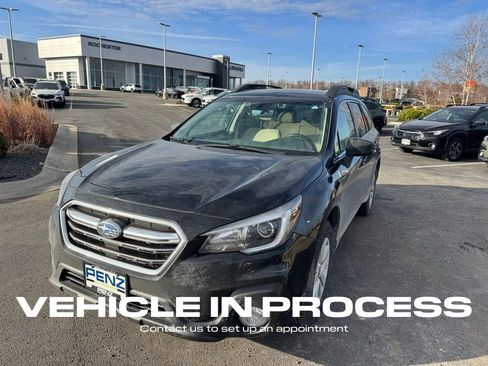 Used 2019 Subaru Outback 2.5i Premium image 7
