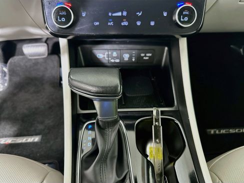 Used 2025 Hyundai Tucson SEL FWD image 23
