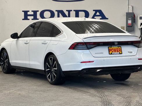 Used 2023 Honda Accord Touring image 5