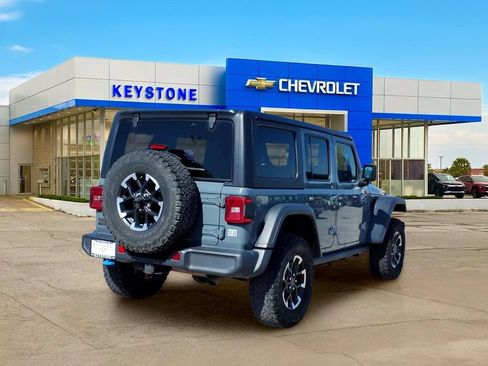 Used 2024 Jeep Wrangler Unlimited Rubicon 4xe AWD/4WD image 7