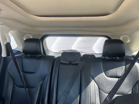 Used 2019 Ford Edge Titanium w/ Equipment Group 301A image 13