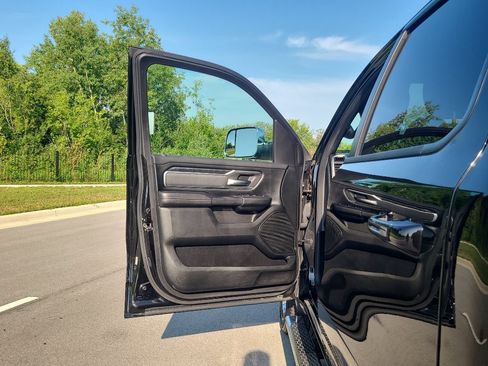 Used 2019 RAM 1500 Big Horn AWD/4WD image 10