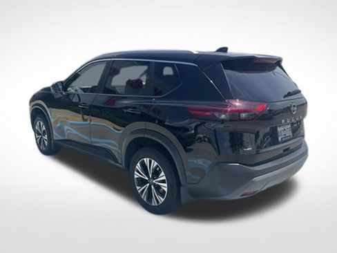 Used 2023 Nissan Rogue SV w/ SV Premium B Package FWD image 10