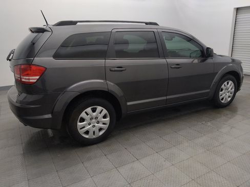 Used 2020 Dodge Journey SE FWD image 10