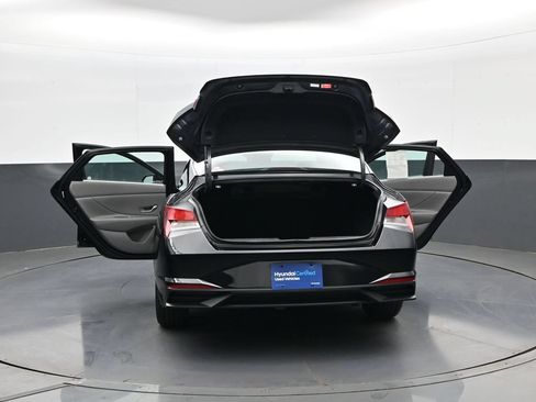 Certified 2023 Hyundai Elantra SEL w/ Convenience Package FWD image 32