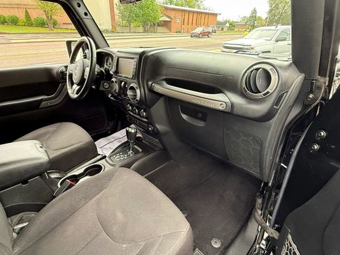Used 2016 Jeep Wrangler Sport w/ Quick Order Package 24S image 22