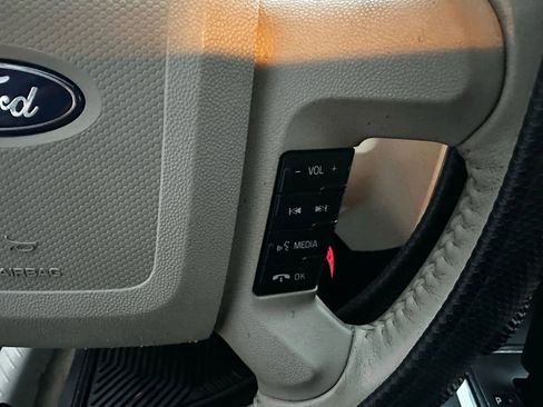 Used 2011 Ford Escape 4WD Hybrid image 16