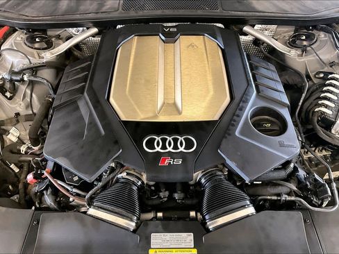 Used 2024 Audi RS 7 Performance w/ Black Optic Package image 30