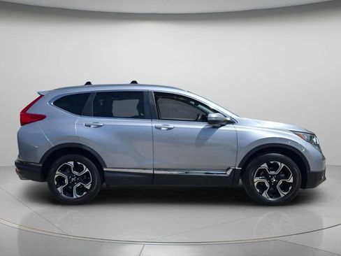 Used 2018 Honda CR-V Touring image 3