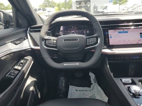 Used 2024 Jeep Wagoneer Launch Edition AWD/4WD image 7