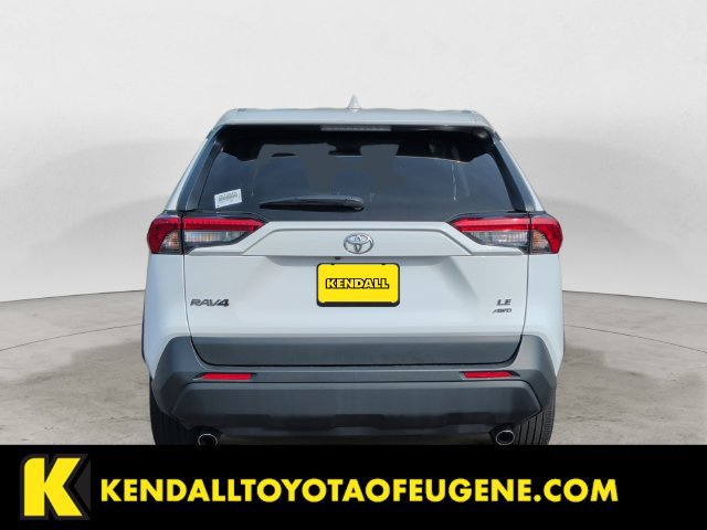 Used 2025 Toyota RAV4 LE AWD/4WD image 6