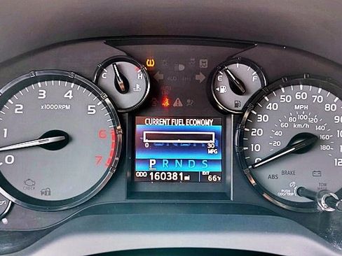 Used 2015 Toyota Tundra SR w/ Tow Package RWD image 18