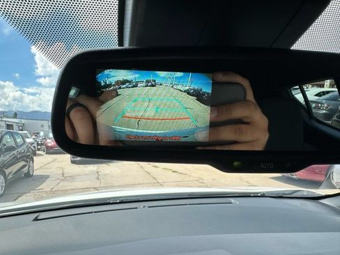 Used 2018 Toyota C-HR XLE FWD image 23