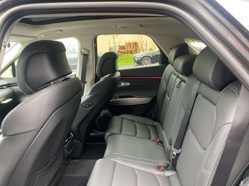 New 2026 Genesis GV70 2.5T Select image 12