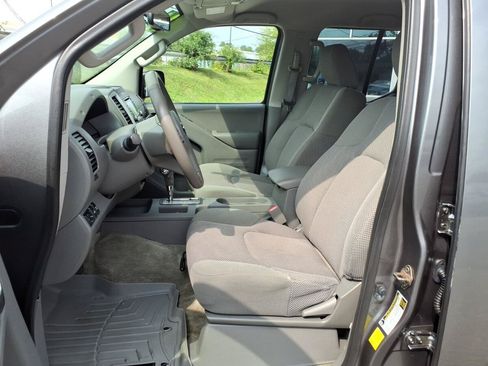 Used 2016 Nissan Frontier SV w/ SV Value Truck Package AWD/4WD image 22